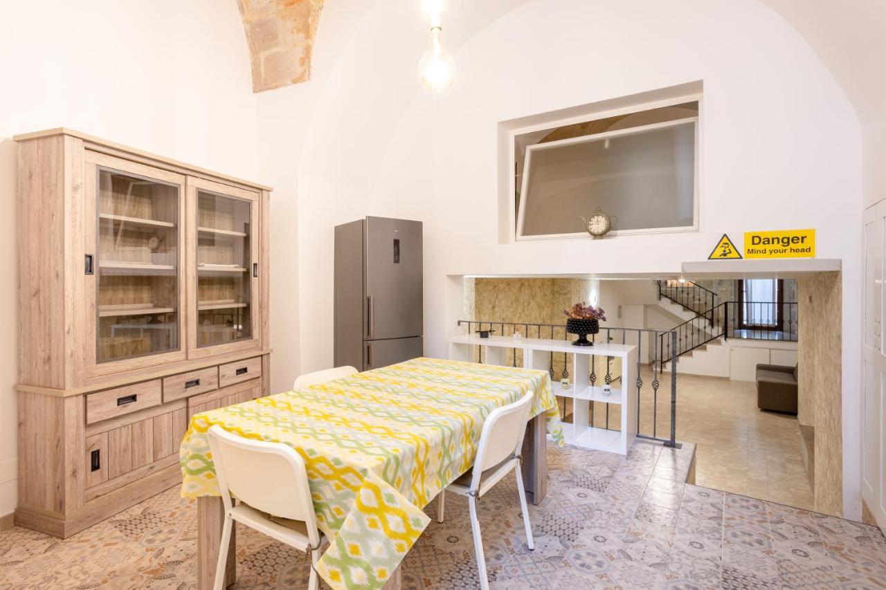 Convivo Apartment Palazzo Galateo Лечче Экстерьер фото