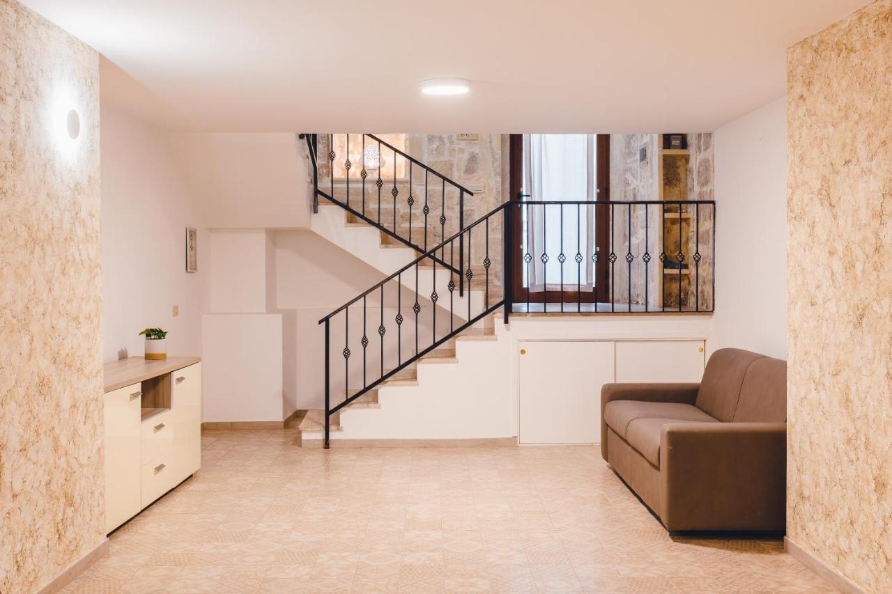 Convivo Apartment Palazzo Galateo Лечче Экстерьер фото