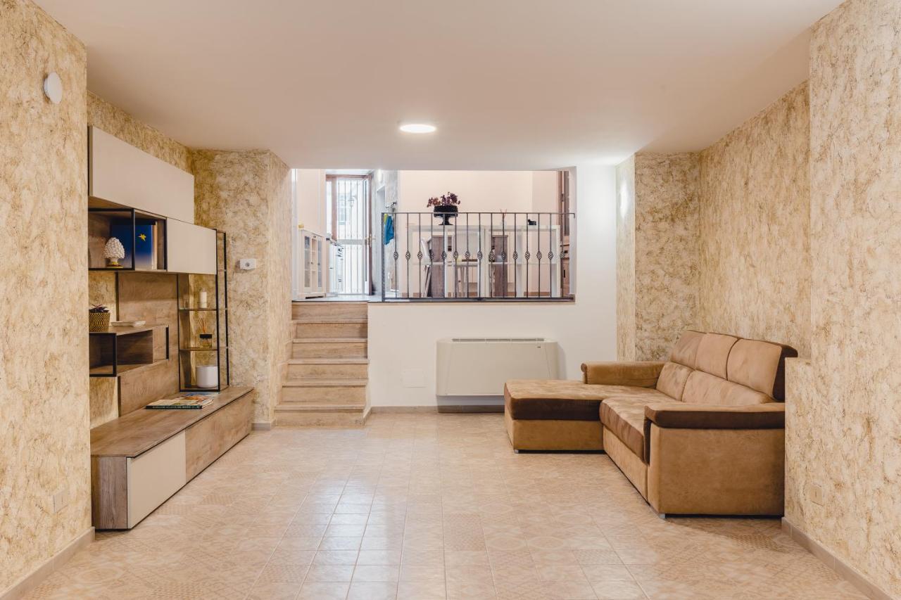 Convivo Apartment Palazzo Galateo Лечче Экстерьер фото
