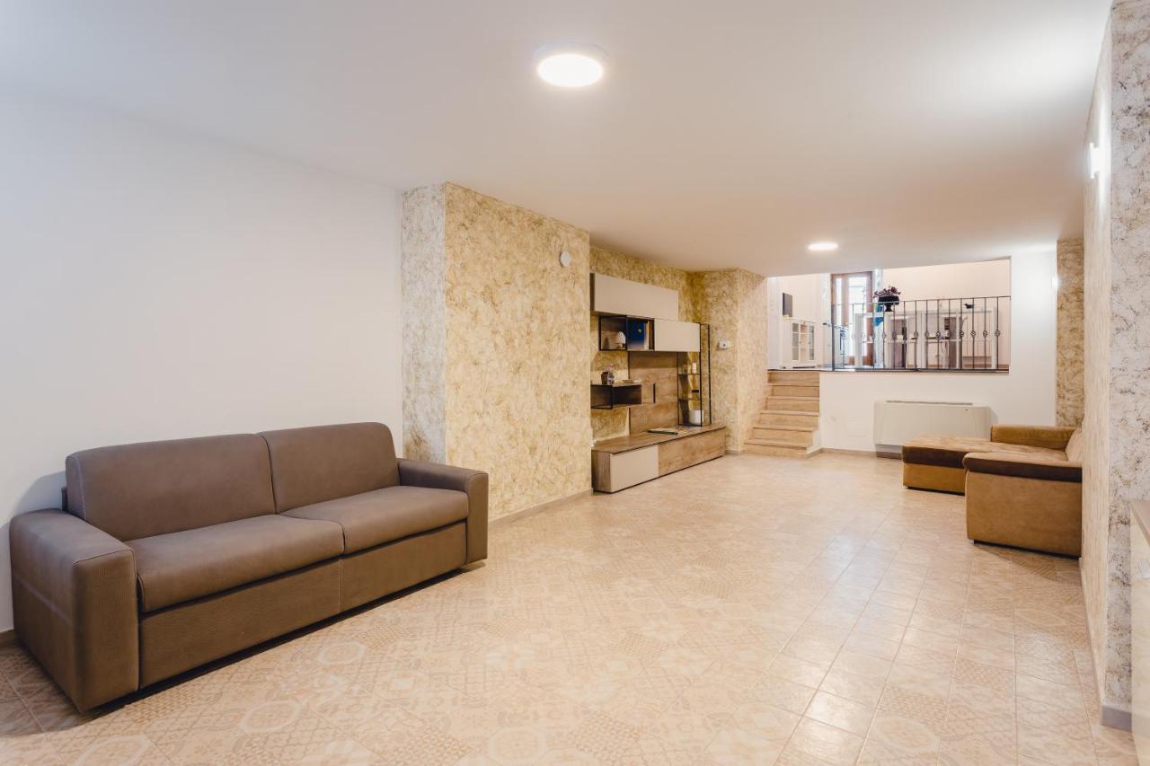Convivo Apartment Palazzo Galateo Лечче Экстерьер фото