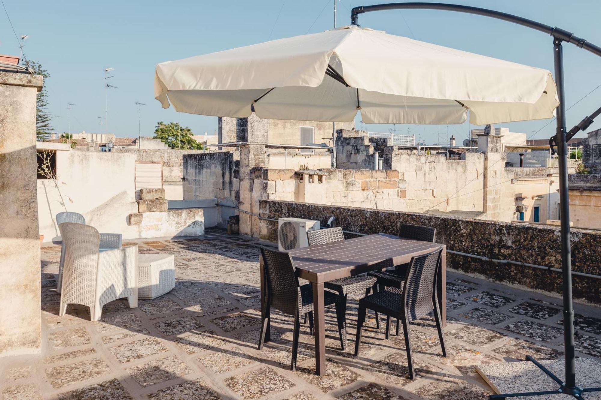 Convivo Apartment Palazzo Galateo Лечче Экстерьер фото